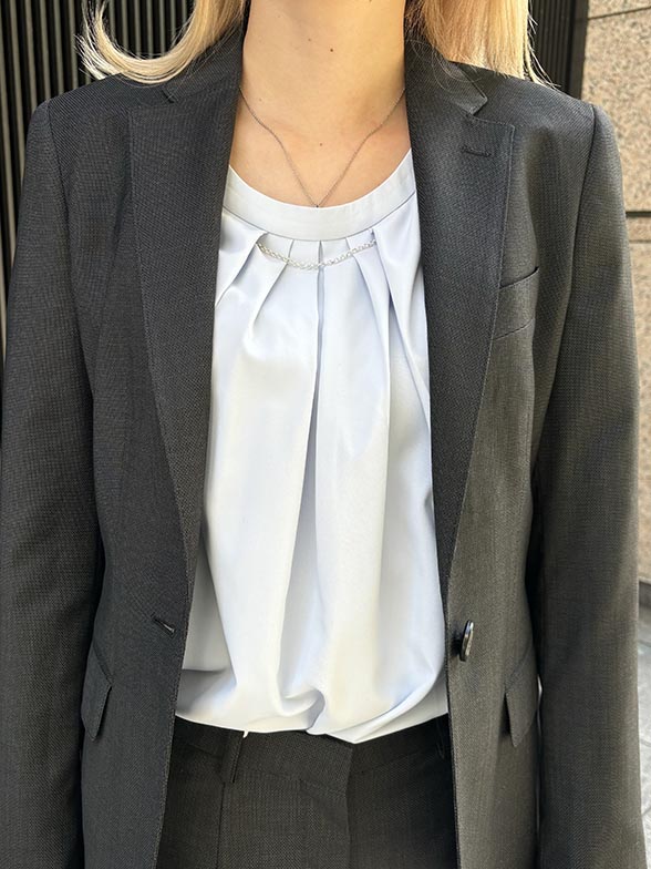 爽やかかつ大人っぽい雰囲気