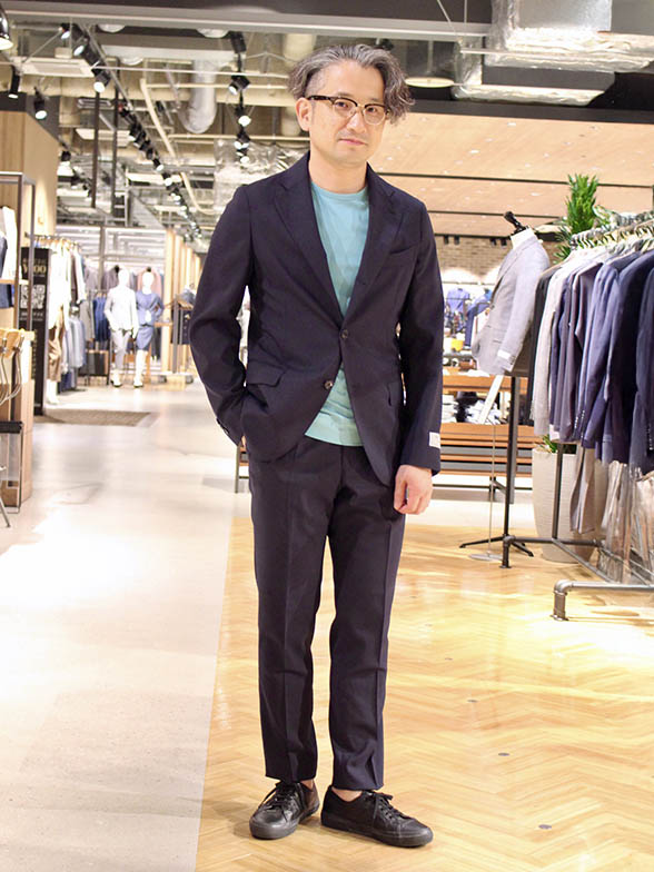 アレンジしやすい柄物セットアップ