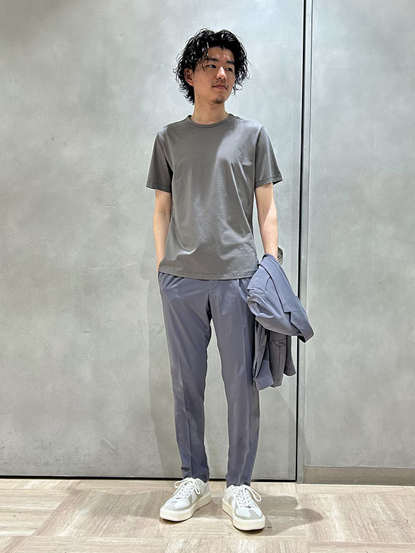 夏のワントーンコーデ