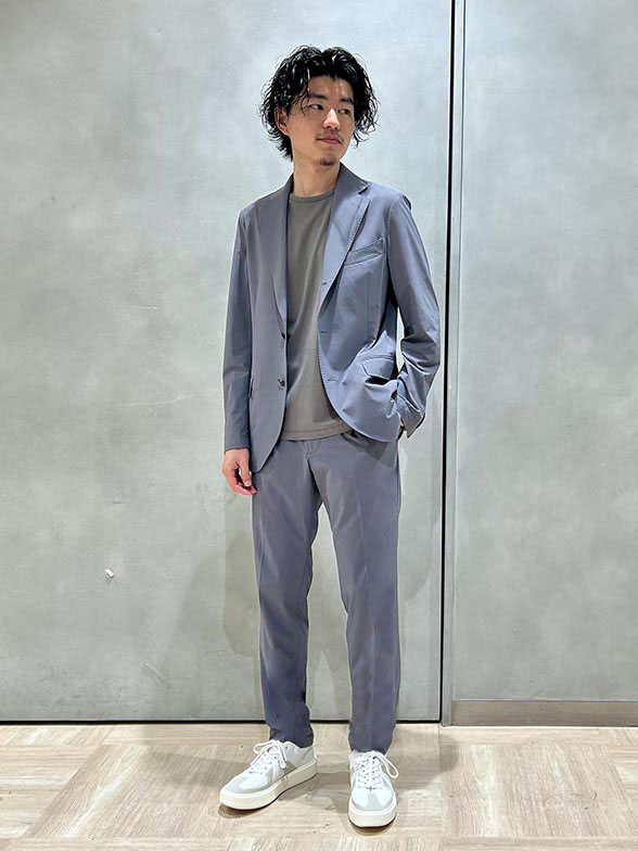 夏のワントーンコーデ