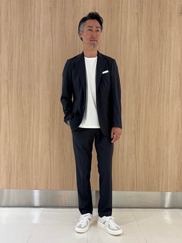 大人の余裕を感じるコーデ