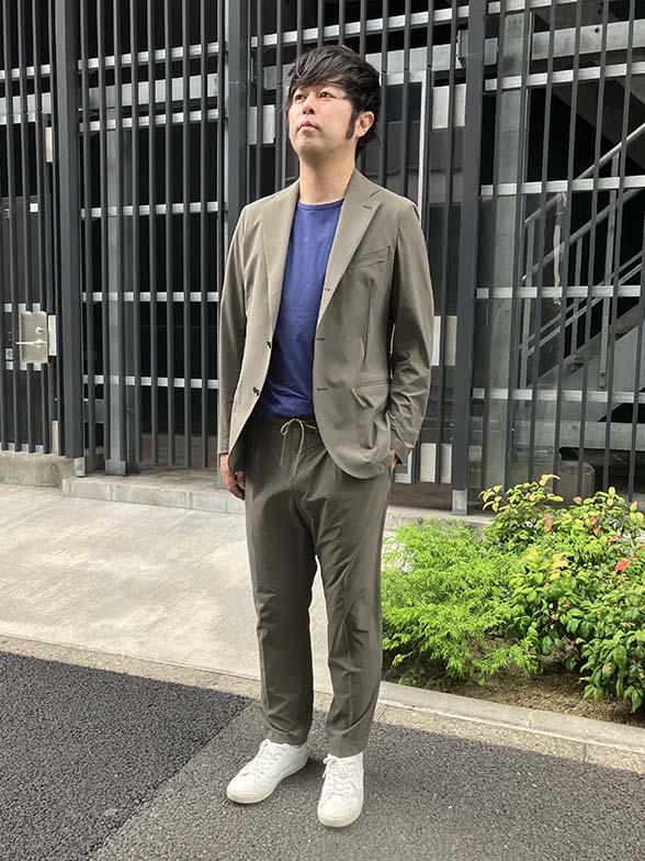 夏のインナーに最適なTシャツ