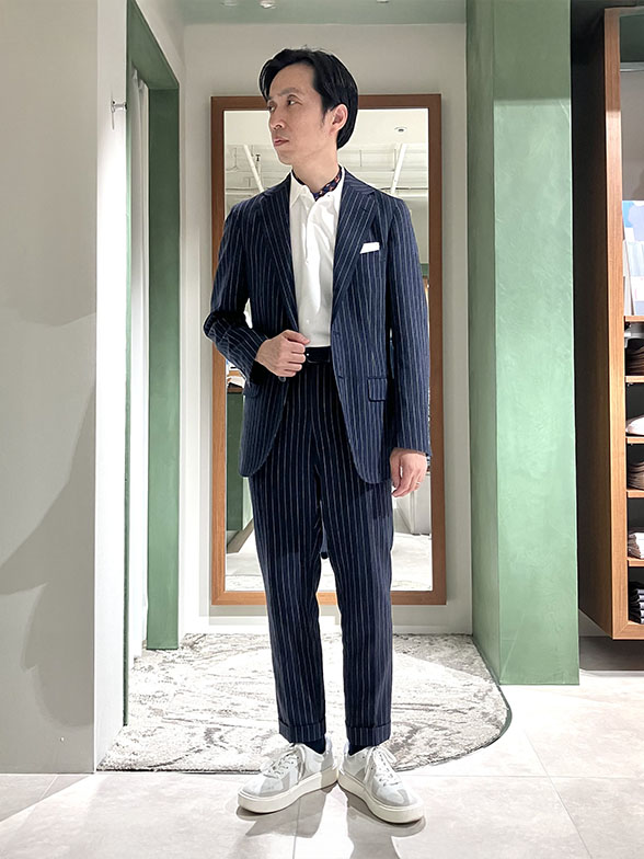 ポロシャツをお洒落に着こなす