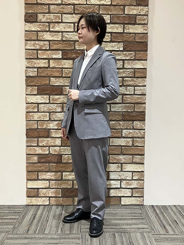 ドレッシーな装い