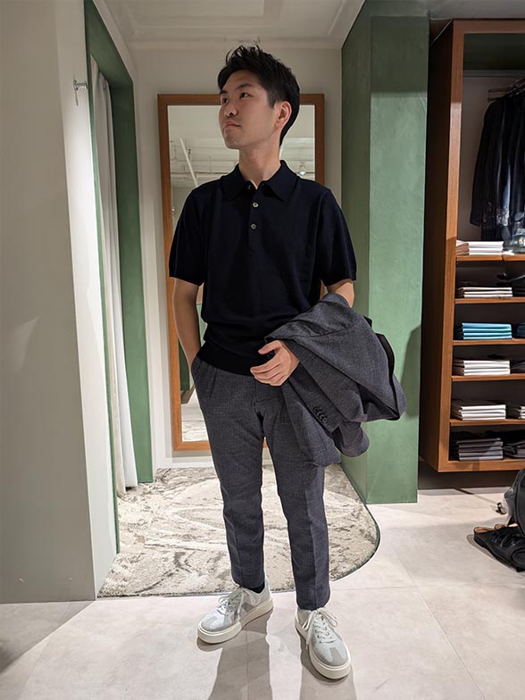 上品な光沢が柔らかなニットポロ