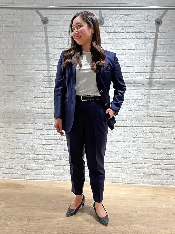 伊カノニコ社のオールシーズン対応生地