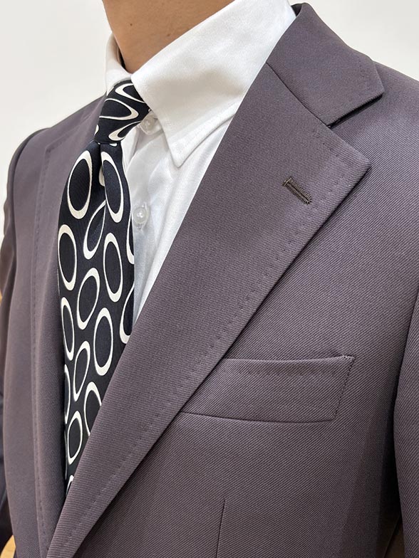 ステッチで差をつけるオーダースーツ