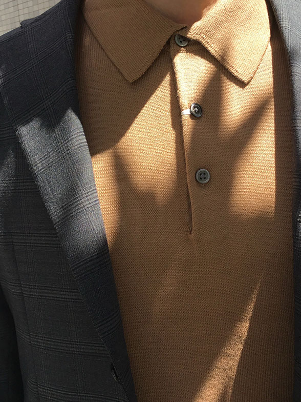 チャコールグレー×ベージュ