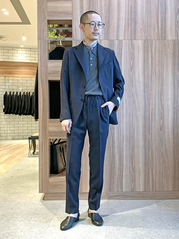 ウールシルクの柔らかなニットポロ