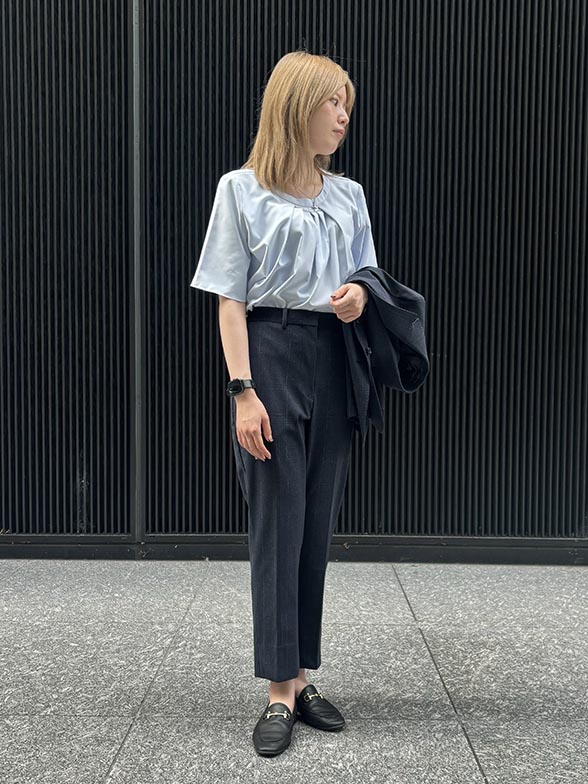 爽やかなブルーコーデ