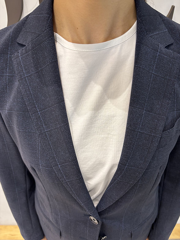 さりげないチェック柄が魅力的