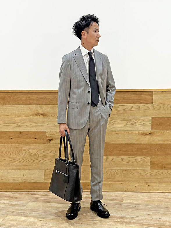 大人のスマートな着こなし
