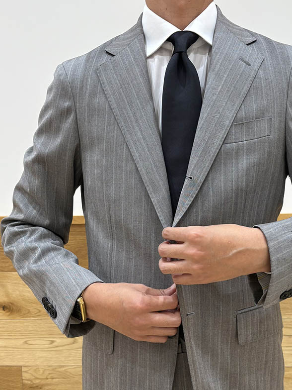 大人のスマートな着こなし