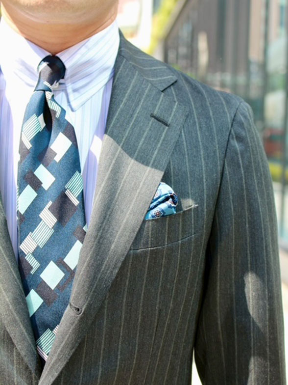 秋を纏う、品格グリーン。