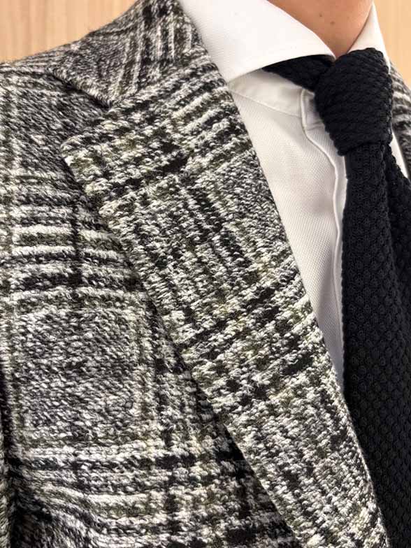 大人のモノトーン秋冬スタイル