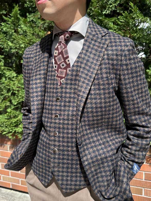 奥行きあるクラシックコーデ