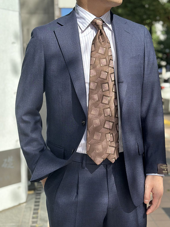 上質なウィンタートロピカル生地