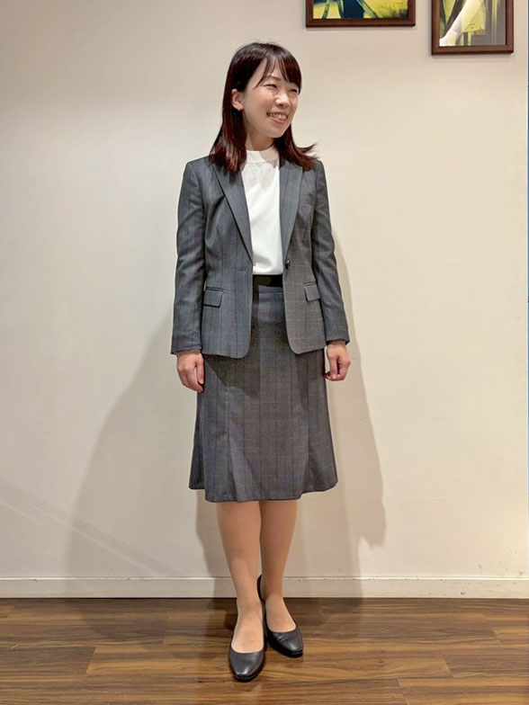 プリーツ袖で脱いでも美しいコーデ