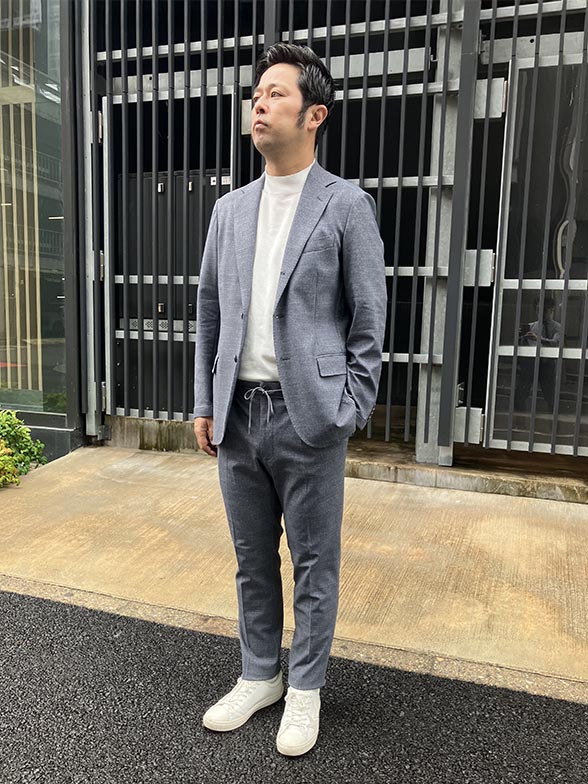 着やすくて、スマートに決まる一着