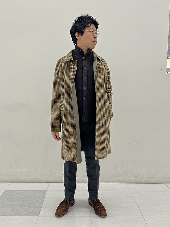 チェックコートでさりげなく洒落感