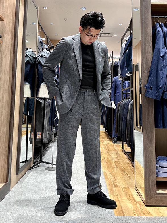 千鳥柄で魅せる、冬のモノトーン