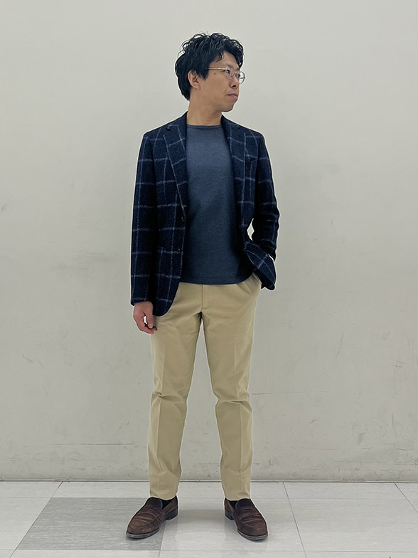 大人が選ぶ、知的なカジュアル