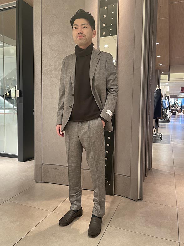 柔らかく魅せるニュアンス配色