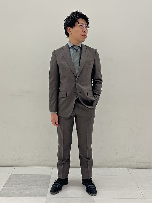 品よく遊ぶブラウンコーデ