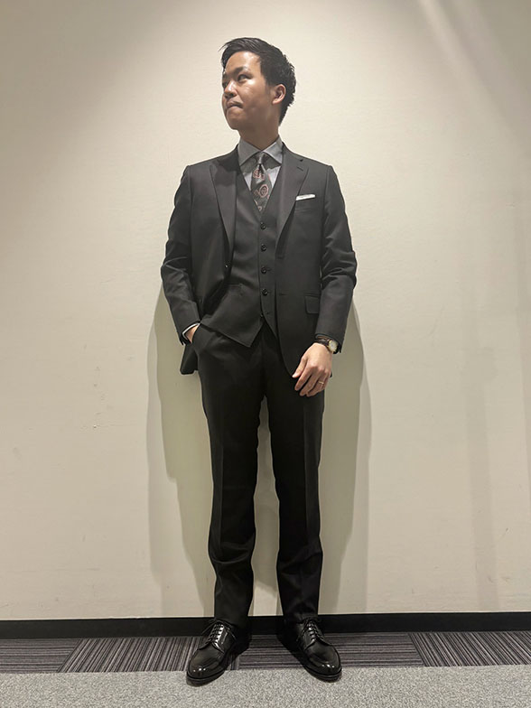 シックに決まる大人のビジネススタイル