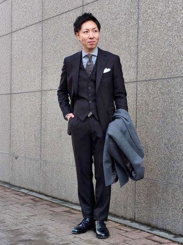 艶感が特徴的な1着