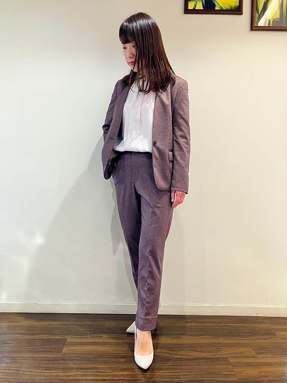 楽してきちんと、優秀ノーカラースーツ