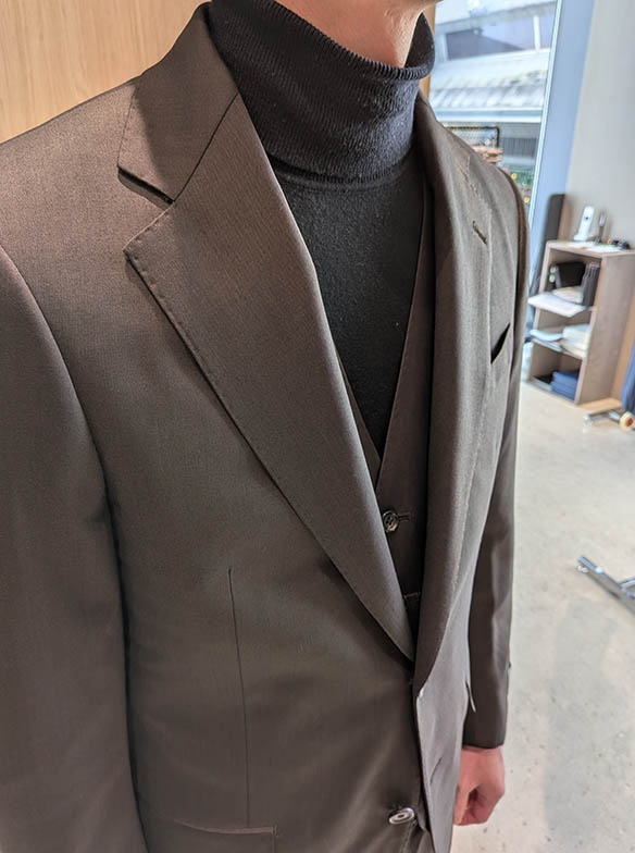 艶で魅せるイタリアファブリック