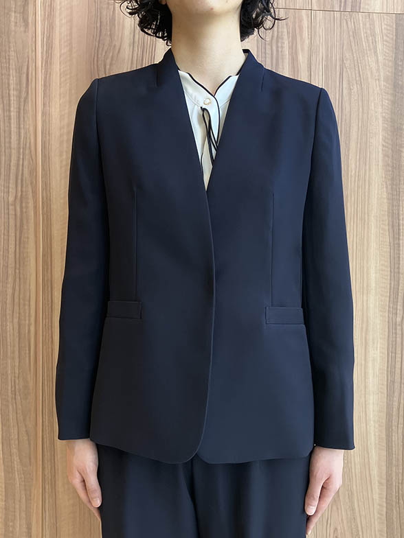 きちんと感に、さりげないトレンドを。