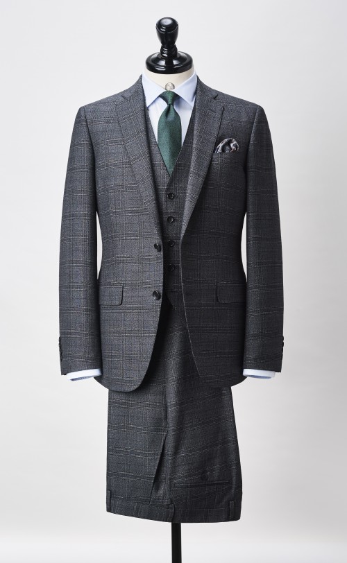 【プレスリリース】東証一部上場記念の３ピーススーツを数量限定発売！感謝の気持ちを込め、全てのビジネスマンに贈る