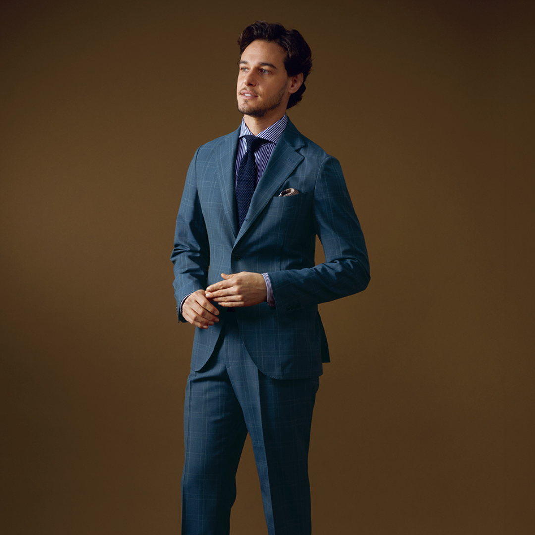 端正な見た目と快適な着心地を併せ持つセットアップジャケット